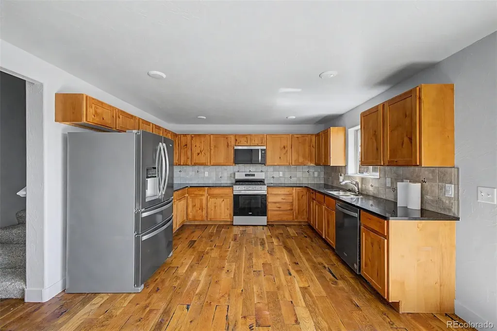 1097 Johnson Street Wiggins CO 80654