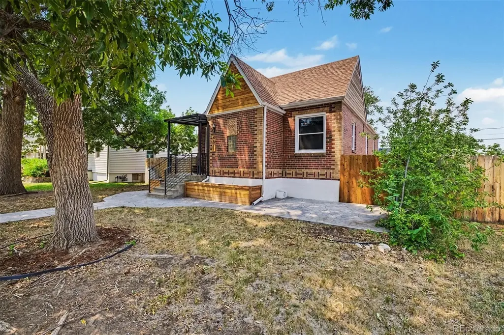 4871 Quitman Street Denver CO 80212