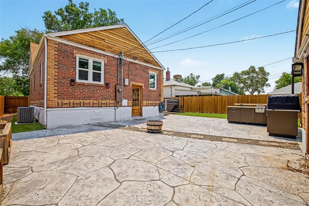 4871 Quitman Street Denver CO 80212