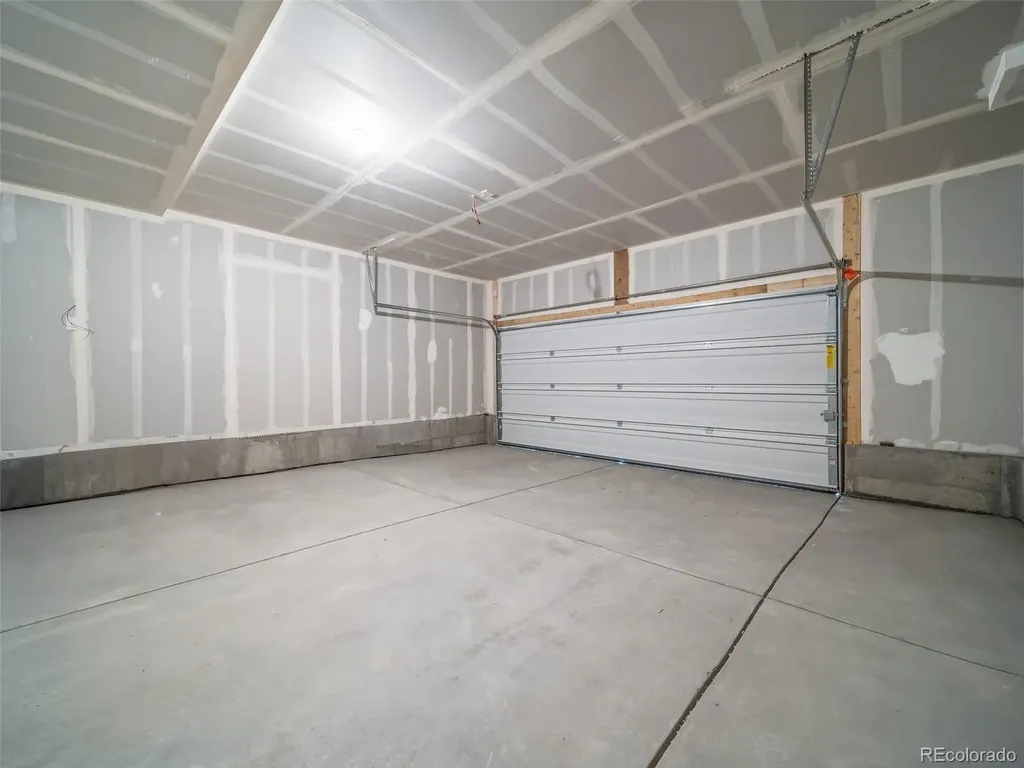 46597 Sunflower Lane Bennett CO 80102