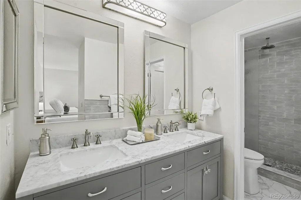 8176 S Newport Way Centennial CO 80112