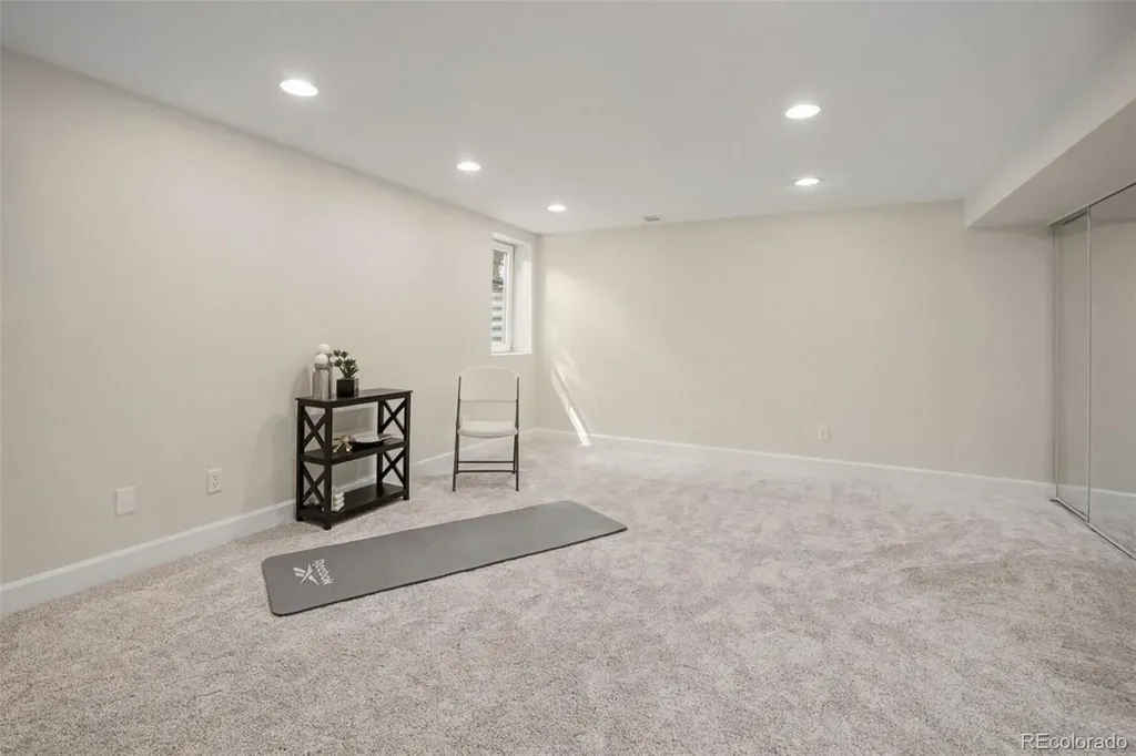 8176 S Newport Way Centennial CO 80112