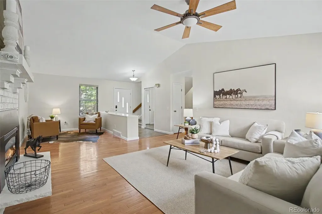 8176 S Newport Way Centennial CO 80112