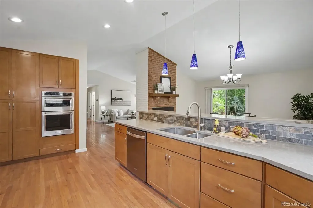 8176 S Newport Way Centennial CO 80112