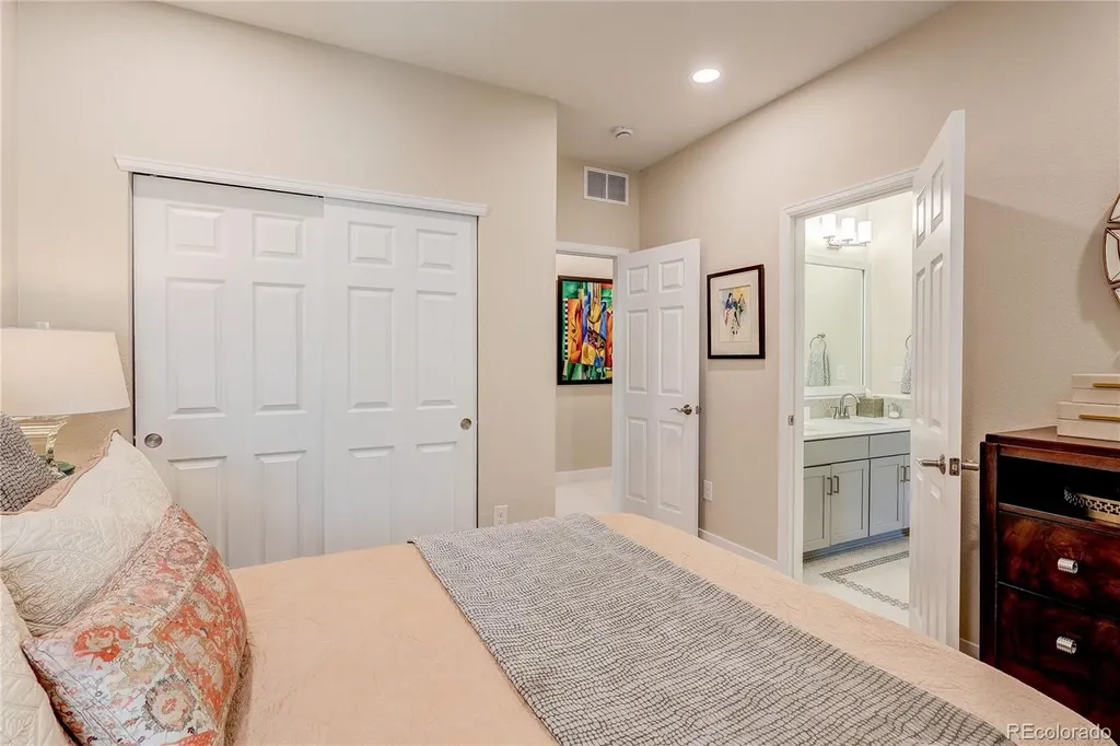 7214 S Shady Grove Court Aurora CO 80016