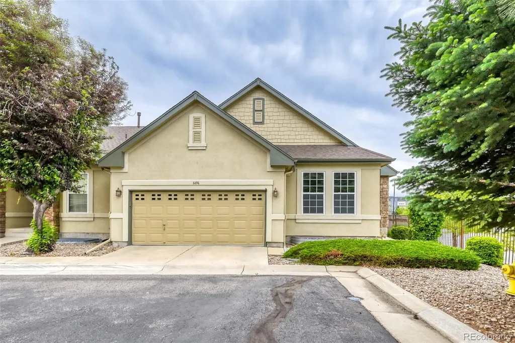 6696 S Shawnee Street Aurora CO 80016