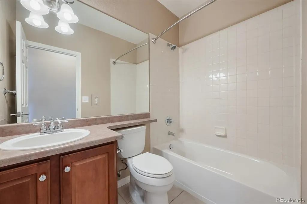 6696 S Shawnee Street Aurora CO 80016