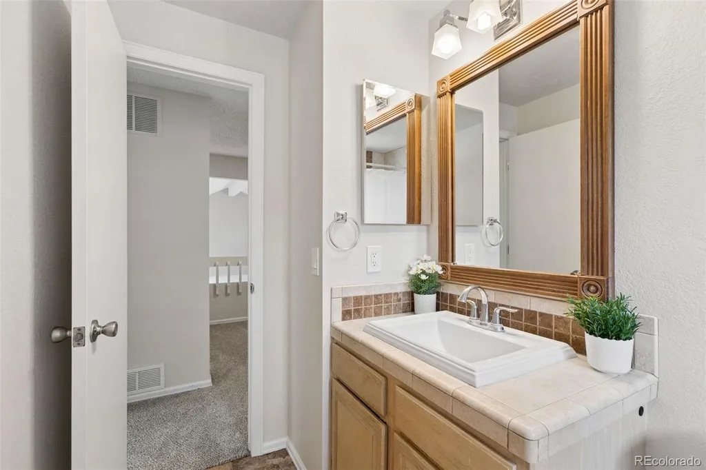 6255 S Routt Street Littleton CO 80127