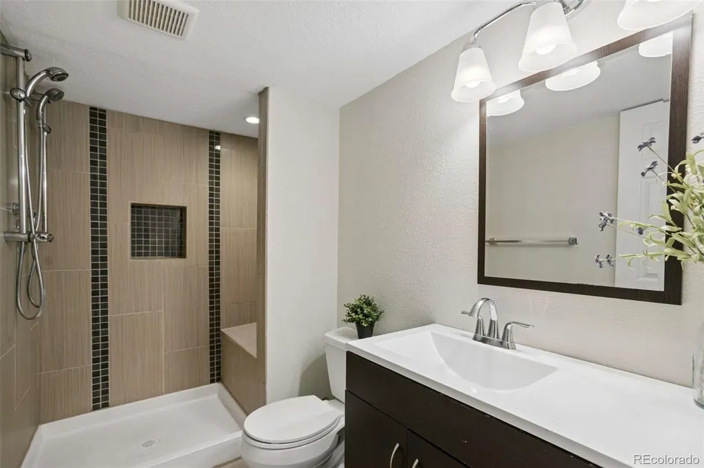6255 S Routt Street Littleton CO 80127