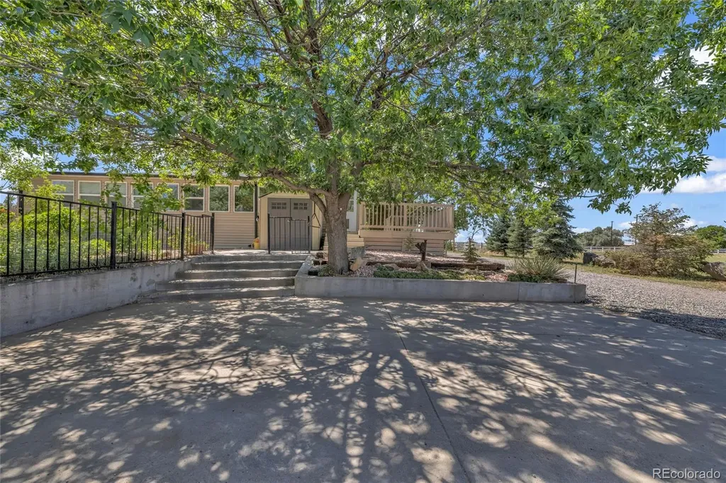 2330 Mathews Avenue Fort Lupton CO 80621