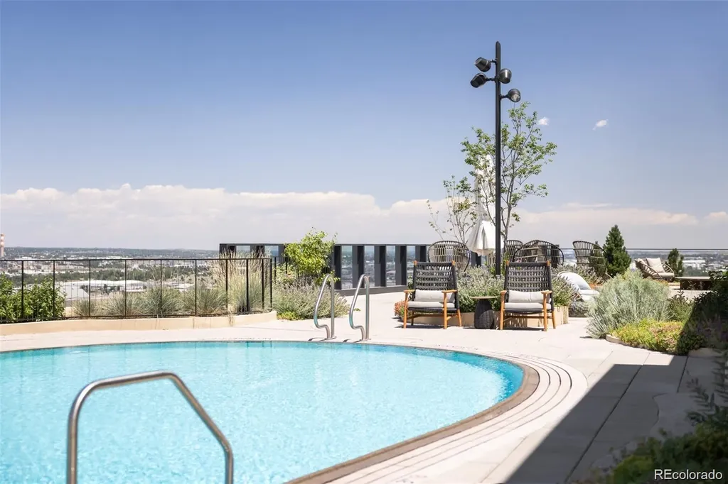 3930 Blake Street Denver CO 80205