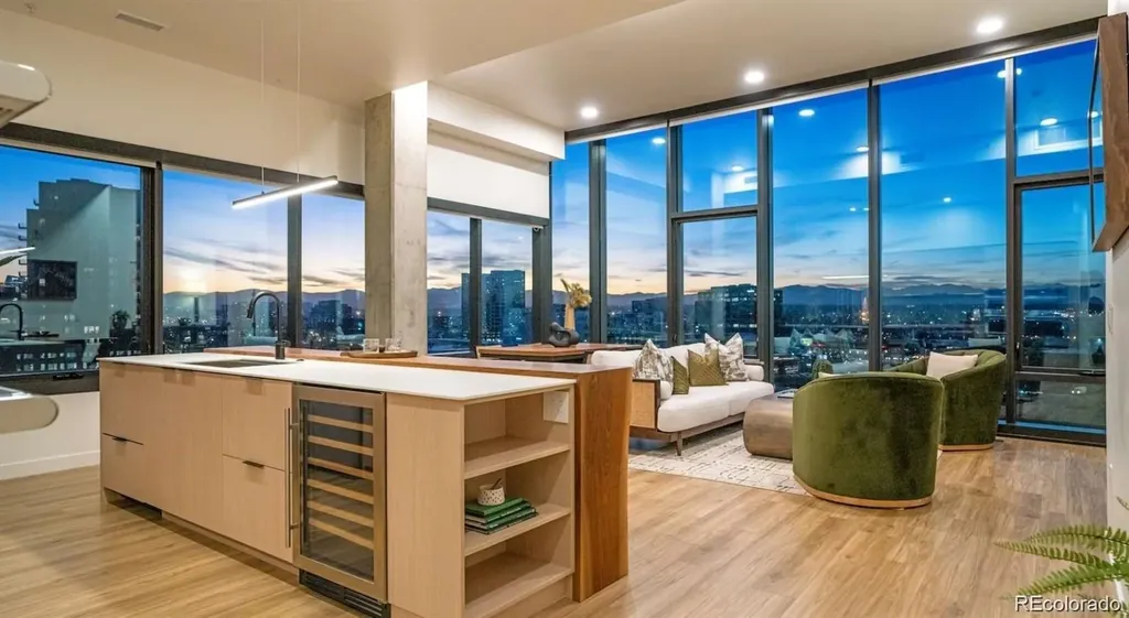 3930 Blake Street Denver CO 80205