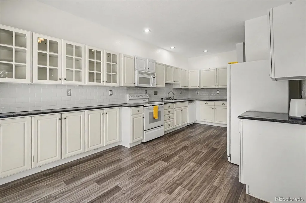 9741 E Hawaii Place Denver CO 80247