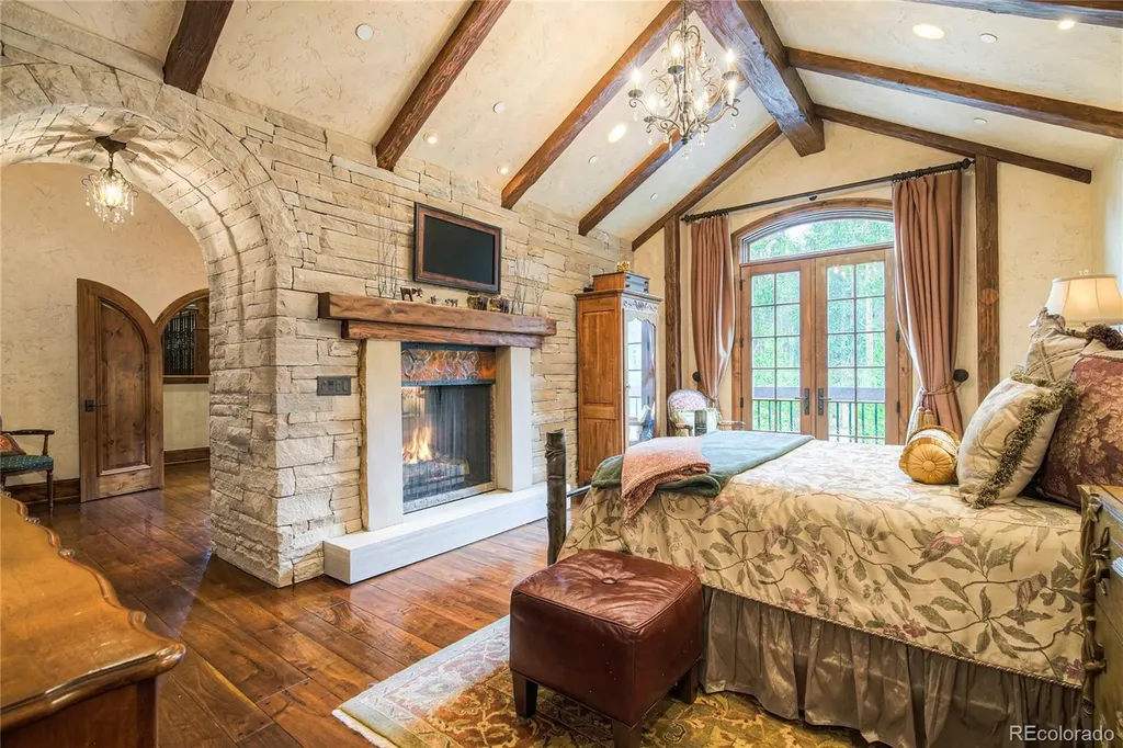 327 Peerless Drive Breckenridge CO 80424