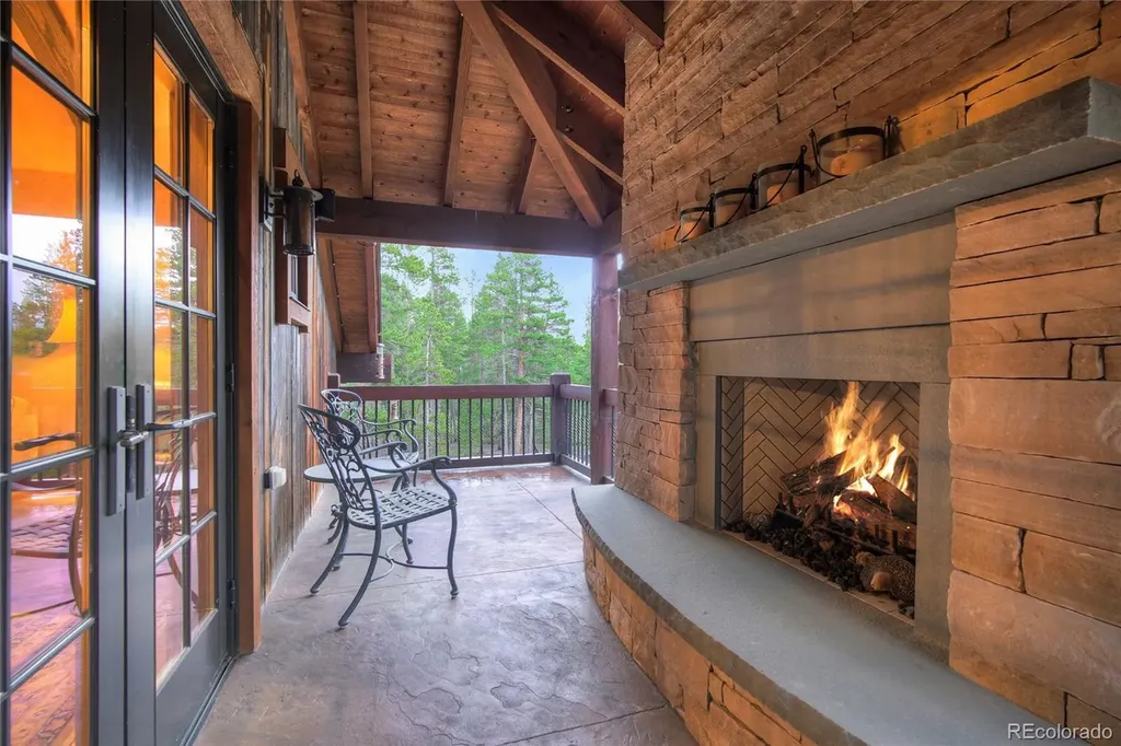 327 Peerless Drive Breckenridge CO 80424