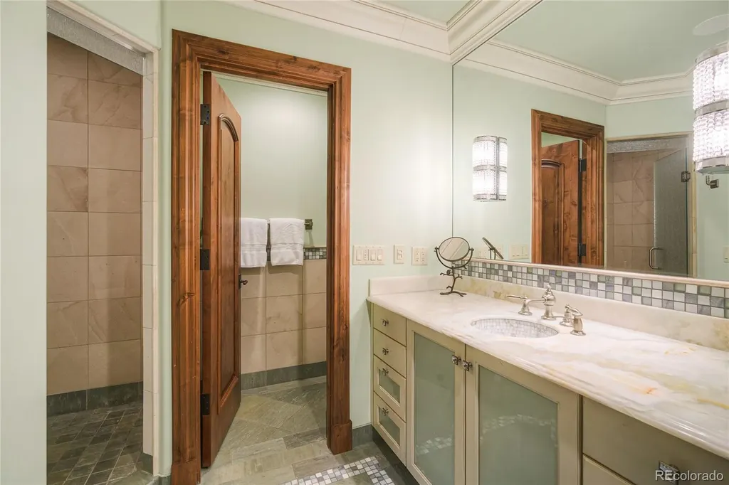 327 Peerless Drive Breckenridge CO 80424