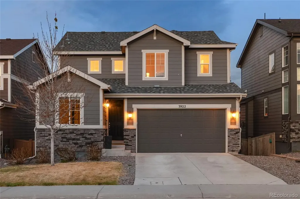 3922 White Rose Street Castle Rock CO 80108