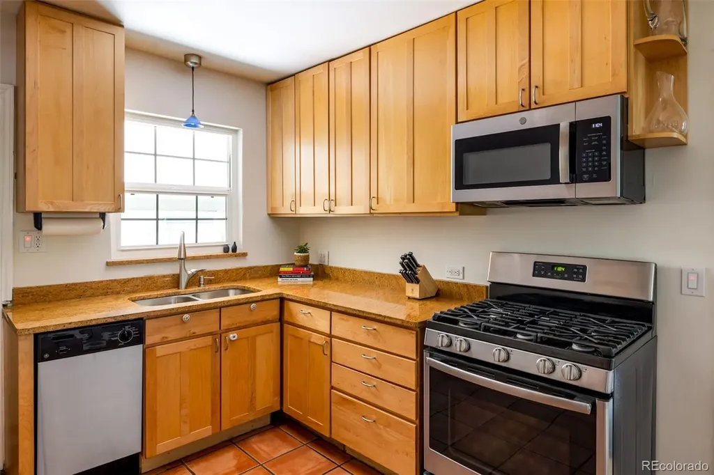 2560 Locust Street Denver CO 80207