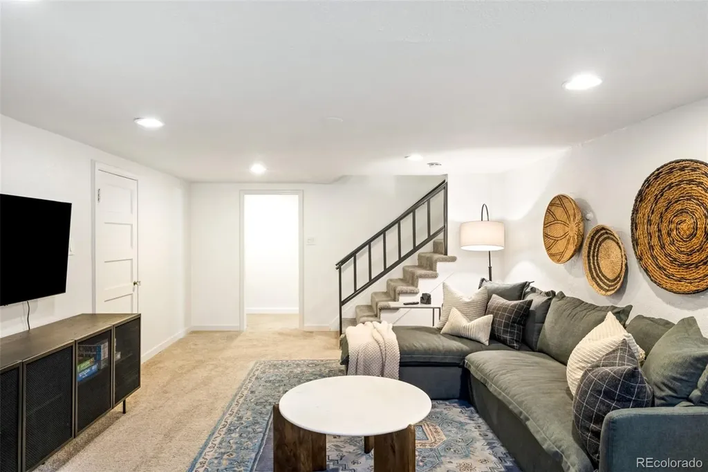 2560 Locust Street Denver CO 80207
