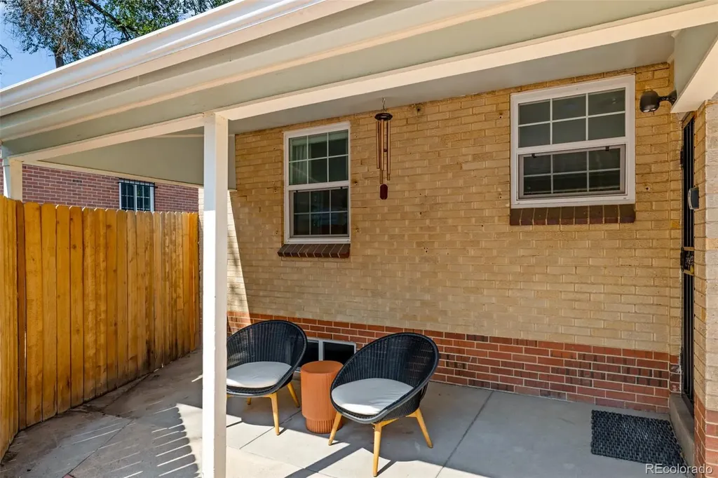 2560 Locust Street Denver CO 80207