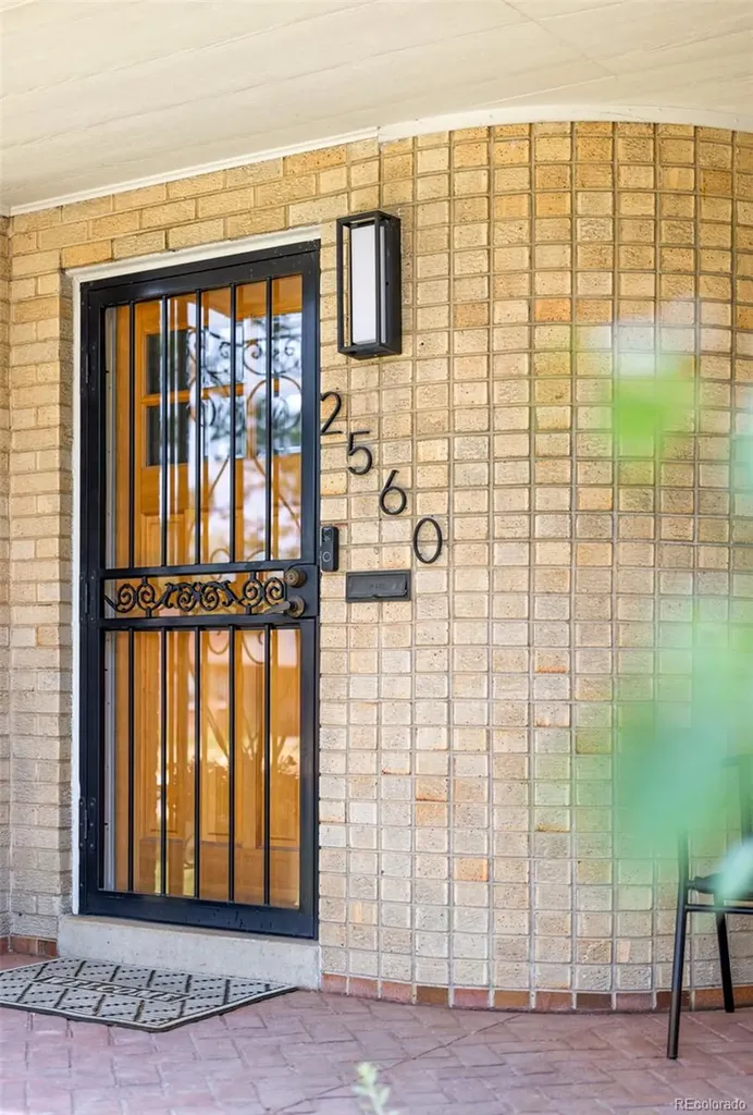 2560 Locust Street Denver CO 80207