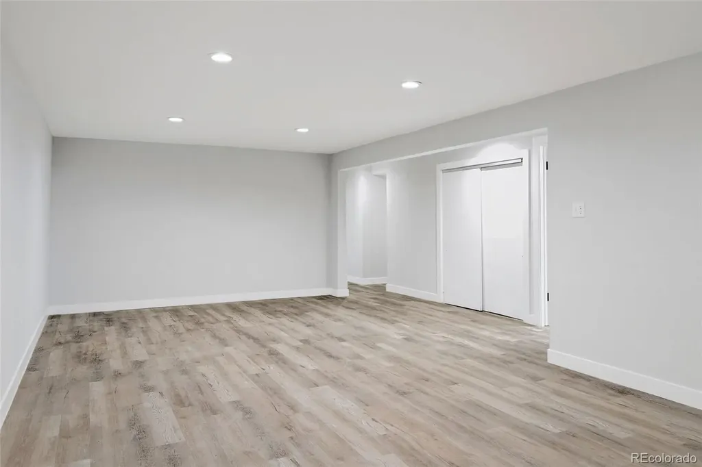 1256 S Dover Way Denver CO 80232