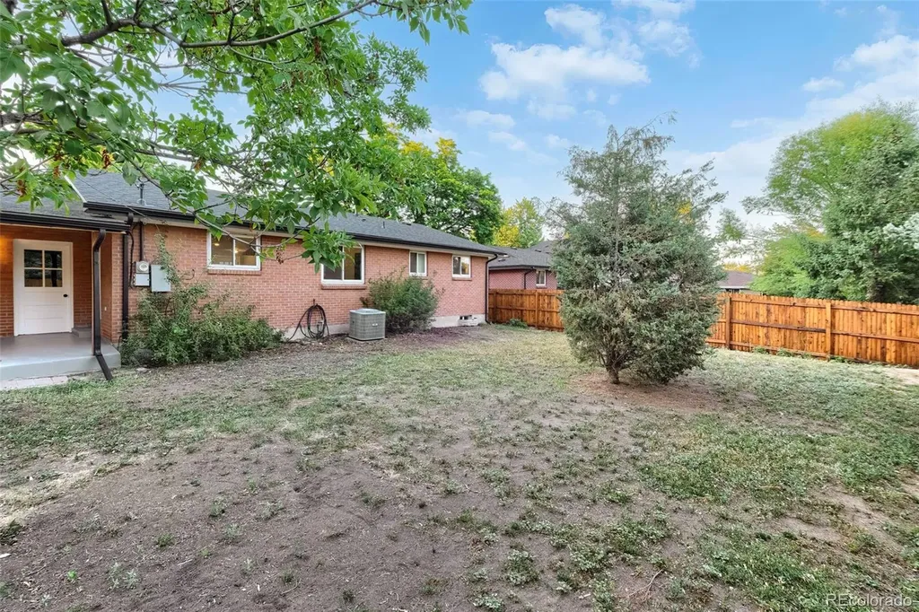 1256 S Dover Way Denver CO 80232