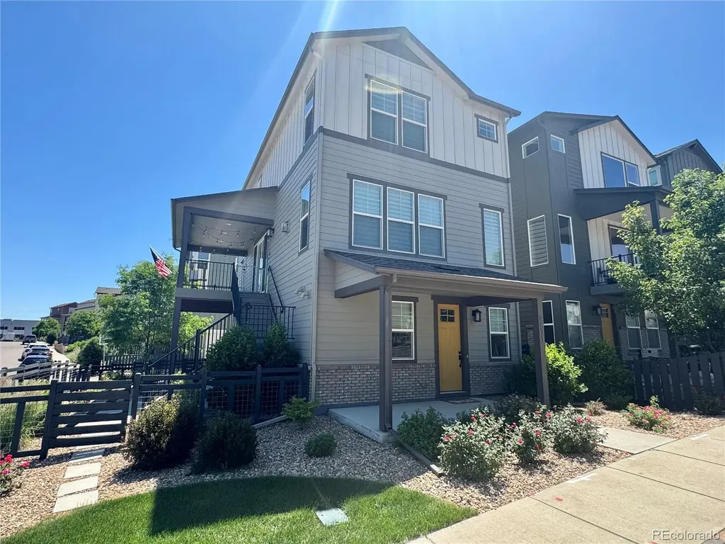 8871 Southurst Street Littleton CO 80129