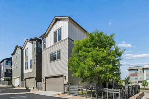 8871 Southurst Street Littleton CO 80129