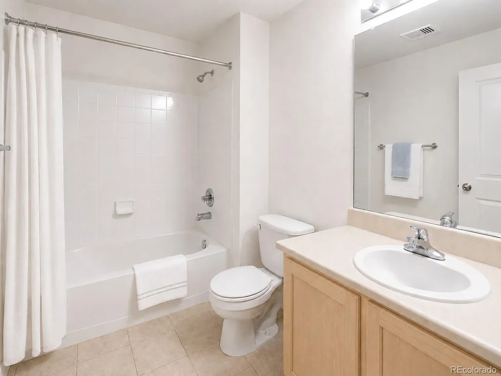 5255 Memphis Street Denver CO 80239