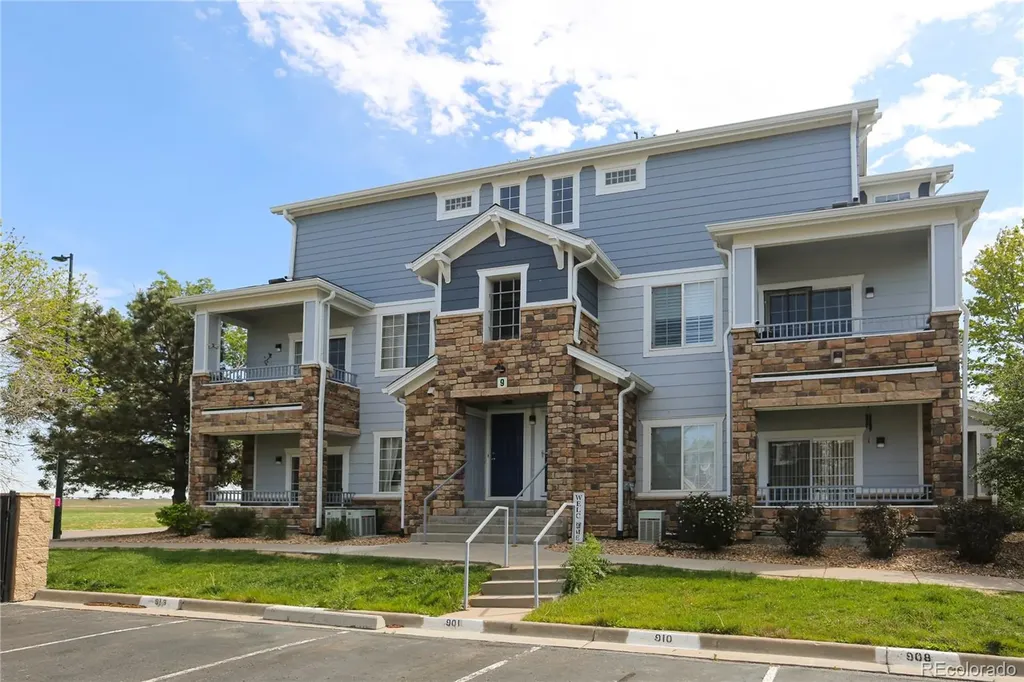 5255 Memphis Street Denver CO 80239