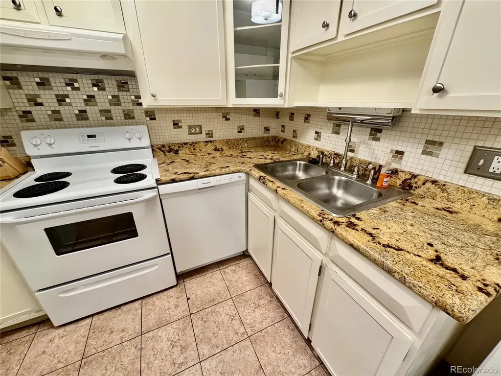 585 S Alton Way Denver CO 80247