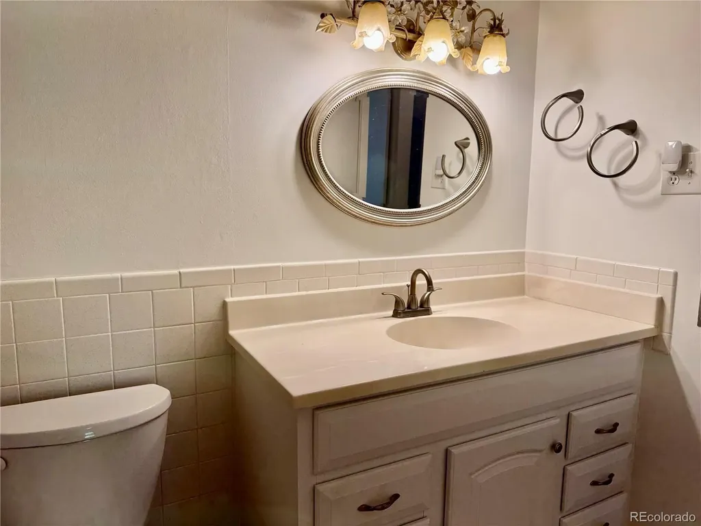 585 S Alton Way Denver CO 80247