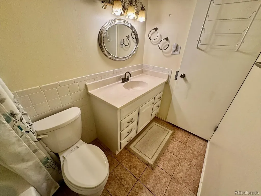 585 S Alton Way Denver CO 80247