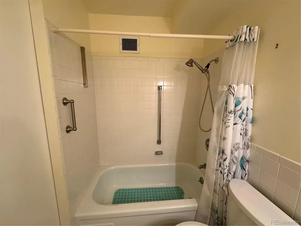 585 S Alton Way Denver CO 80247