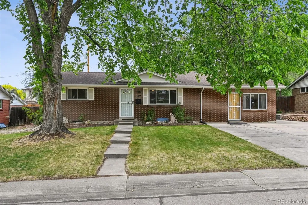 1373 S Cape Way Lakewood CO 80232