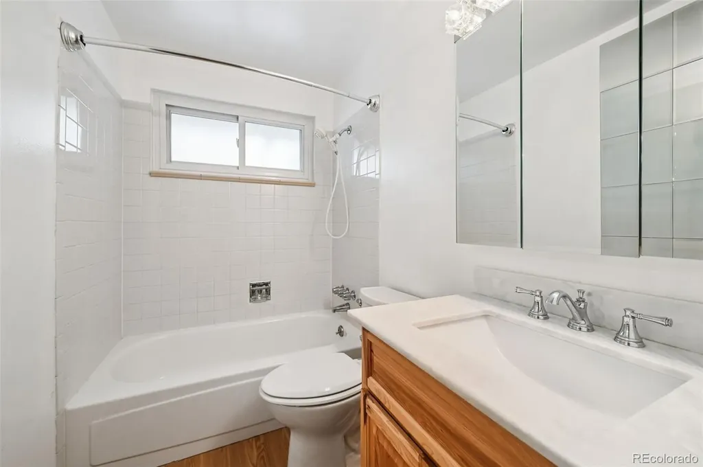1373 S Cape Way Lakewood CO 80232