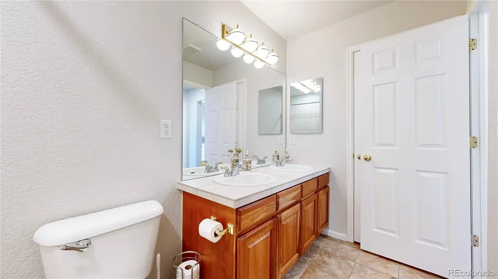 13816 Legend Trail Broomfield CO 80023
