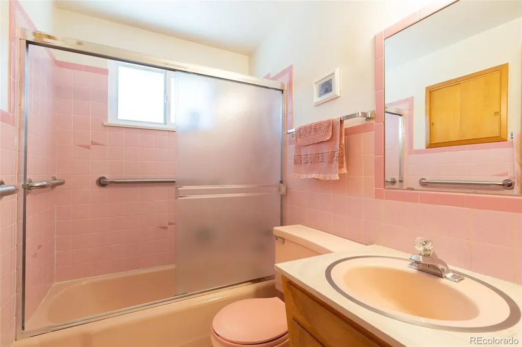 1716 Empire Avenue Loveland CO 80538