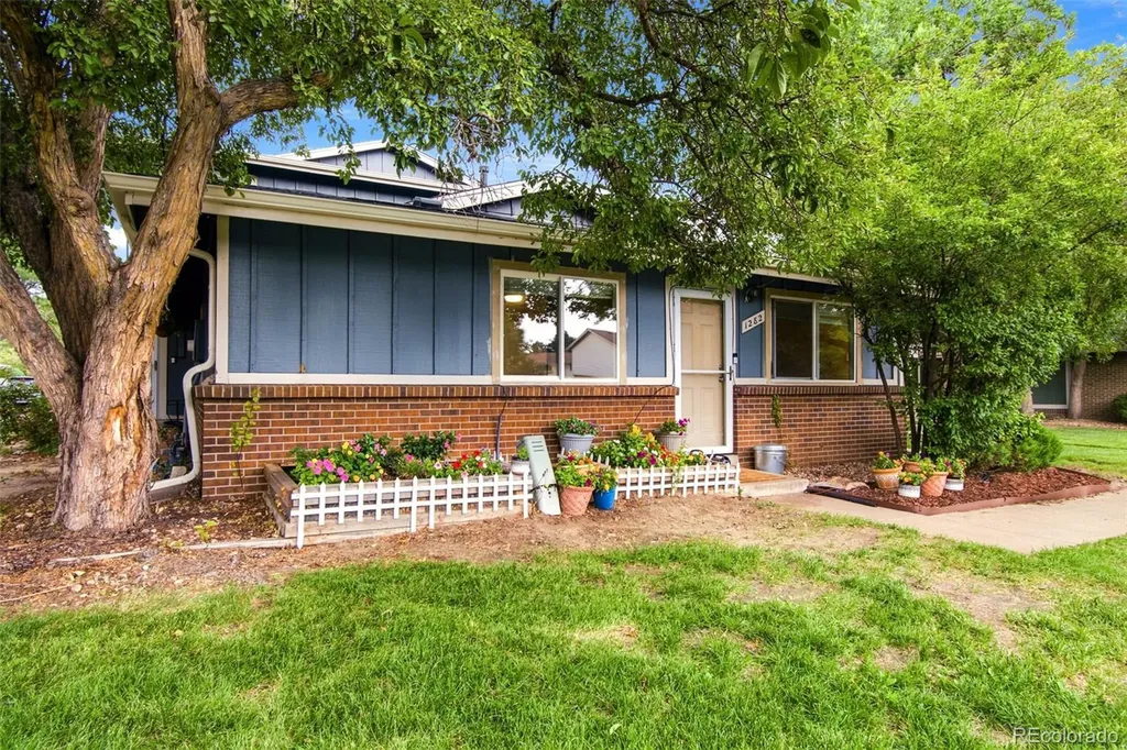 1282 S Uvalda Street Aurora CO 80012