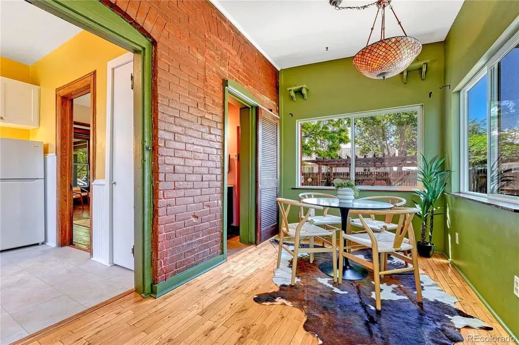 1557 Dallas Street Aurora CO 80010