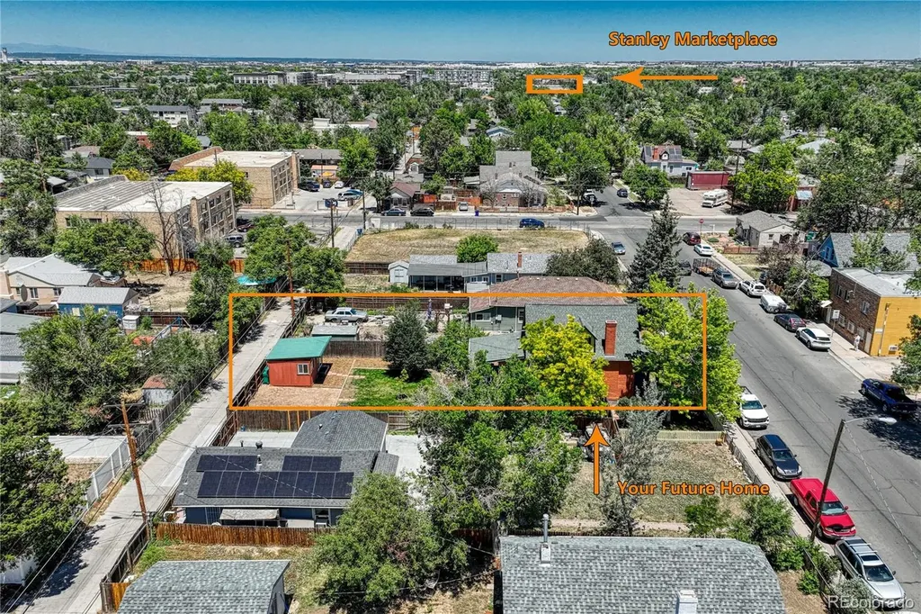1557 Dallas Street Aurora CO 80010