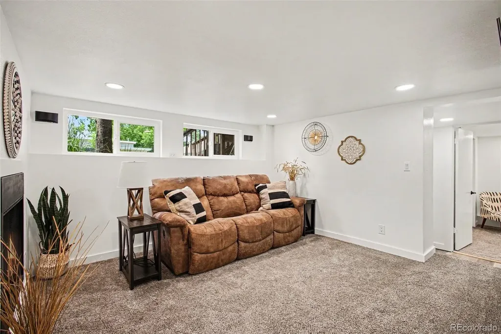 225 N Cedar Street Colorado Springs CO 80903