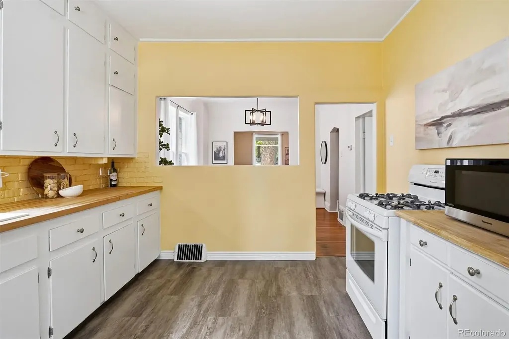 3336 W Hayward Place Denver CO 80211