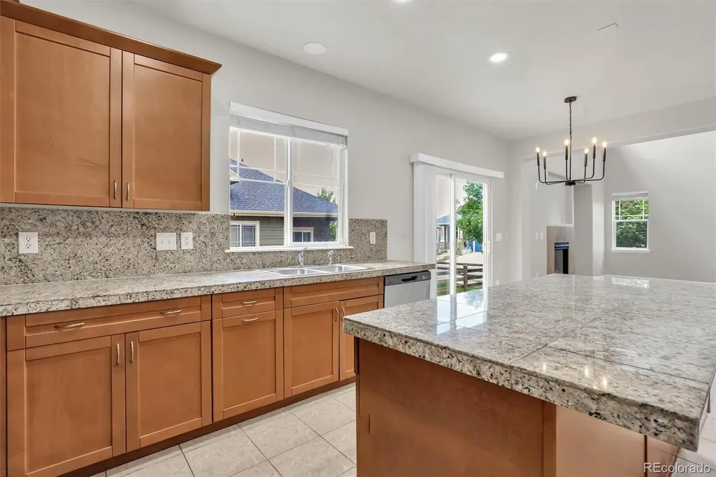 5023 S Shawnee Street Aurora CO 80015