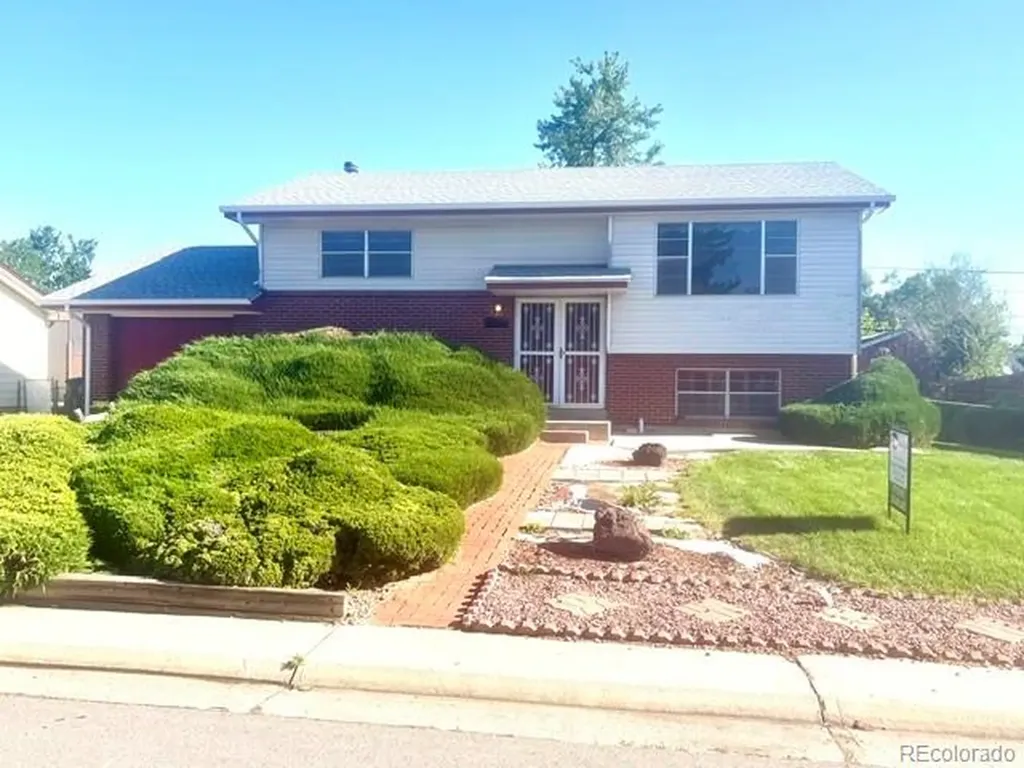 1461 Phillips Drive Denver CO 80233