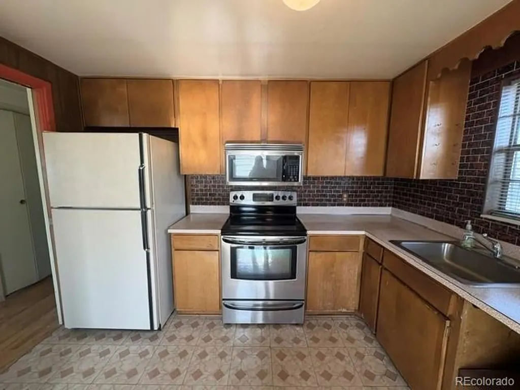 1461 Phillips Drive Denver CO 80233