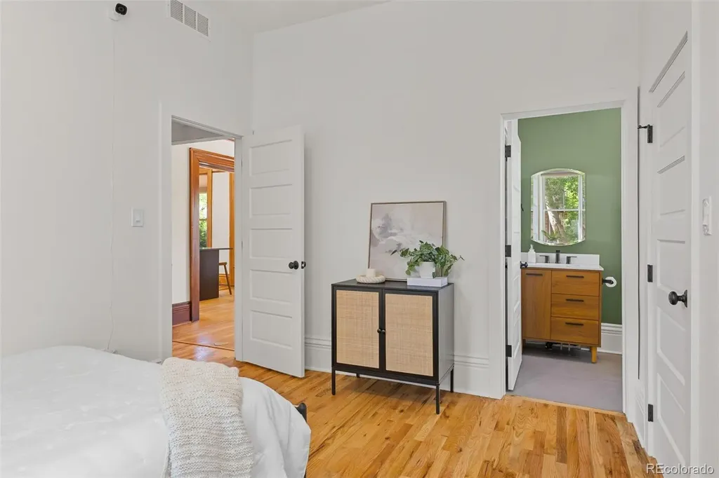 1444 Stuart Denver CO 80204