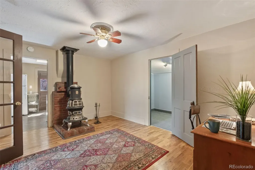 215 Washington Avenue Manitou Springs CO 80829
