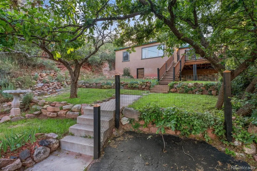 215 Washington Avenue Manitou Springs CO 80829